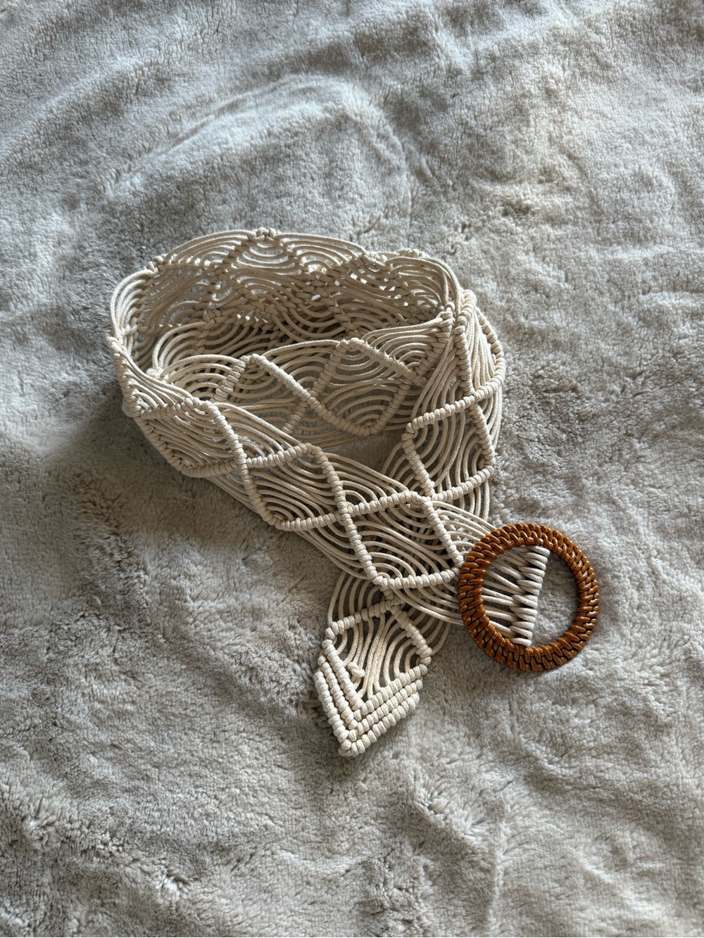 Handmade Macramé boho Rope Belt with Woven Wood Buckle - Cream and brown